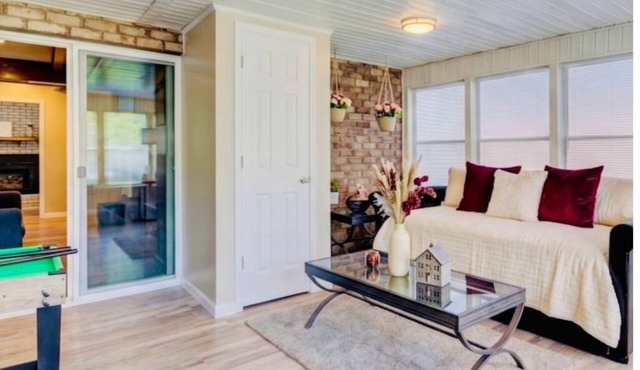 Charleston Modern 2‑BR Apt Close to Airport, Downtown & Beaches/Free Parking
