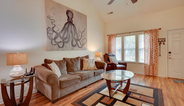 Charleston Townhome Near Credit One Stadium