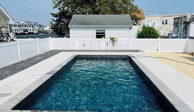 Charming 2BR Front Cottage ~Pets Considered ~Pool