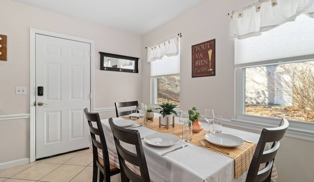 Charming 4-bedroom family home 10 min to downtown Chattanooga - pet friendly