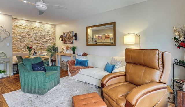 Charming Boutique Home in West End Alexandria!