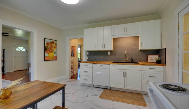 Charming Danville Home: 1/2 Mi to Caesars Virginia