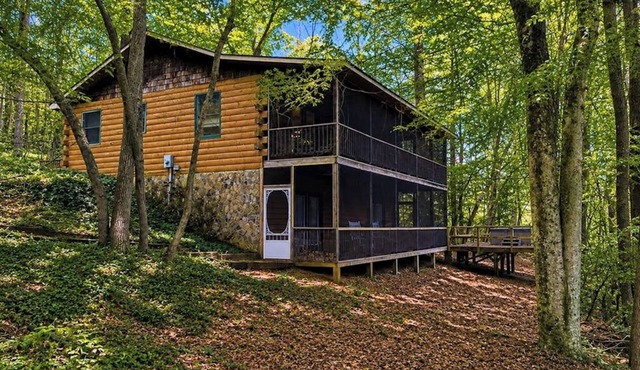 Charming Mountain Cabin with Screened Porches & Cozy Fireplace