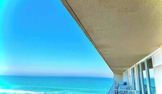 Charming Studio | Balcony w/Ocean Views | Pool