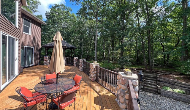 Chic 1 bed 1 bath private apartment in the country of West Michigan!