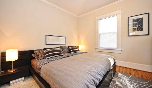 Chic Dilworth 1BR King Condo | Porch | Walkable