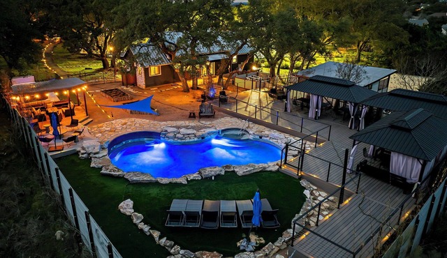 Cielo Estate: Pool | Hot Tub | Pickleball | 3 Acre