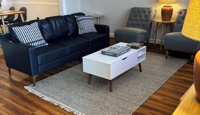 Close to Masters’s, Hospitals & Downtown