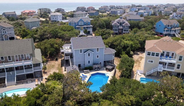 Close to the Beach! Dogs Ok! Free Pool Heat through May! Specials! C5058