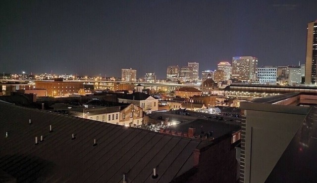 Comfy & spacious stay down in Shockoe Bottom