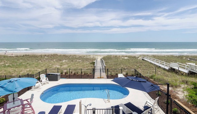 Conched Out : Beautiful Oceanfront Single Family Home with a Private Pool!