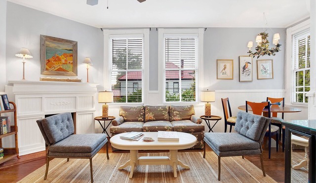 Contemporary and Cozy by the Park | Heated Pool Access