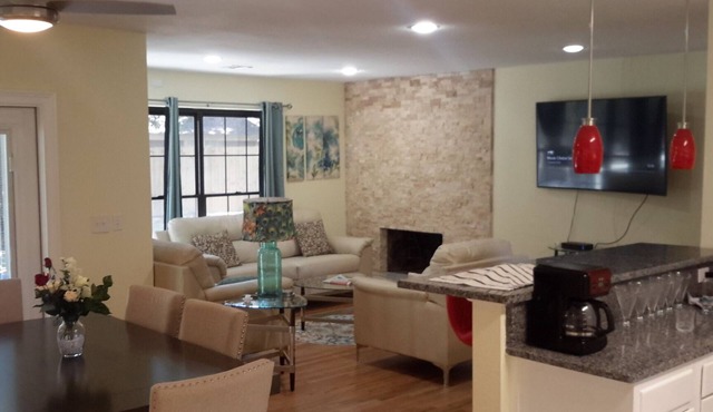 COOL HAVEN- A Quiet, Elegant, Contemporary, Incognito Retreat near FAMU/FSU