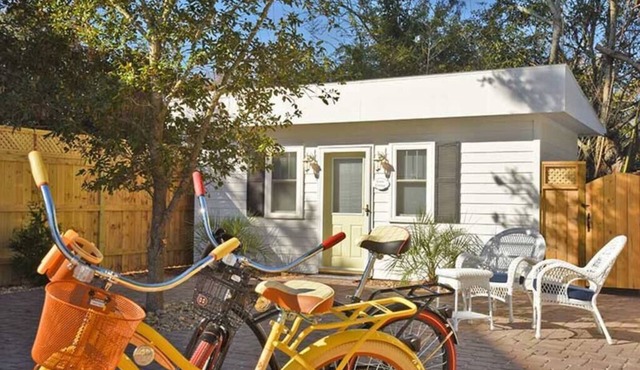 Coral Cottage in Beaufort Historical District