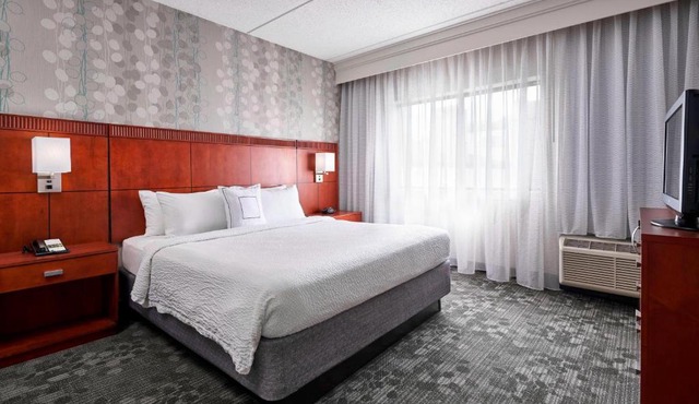 Courtyard By Marriott Baltimore BWI Airport in Linthicum Heights