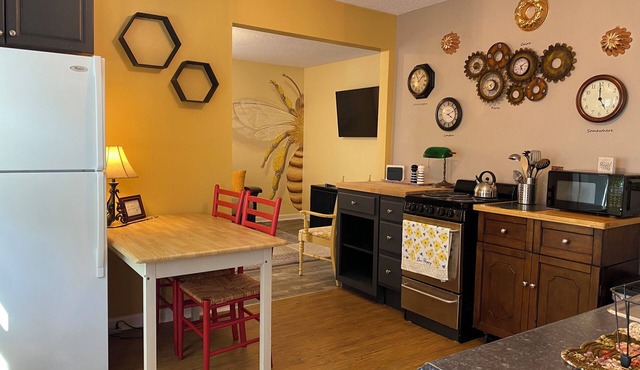 Cozy 1-bedroom with WiFi and AC in charming Wilmington