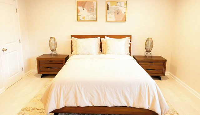 Cozy and Modern Studio near the I-75 highway.