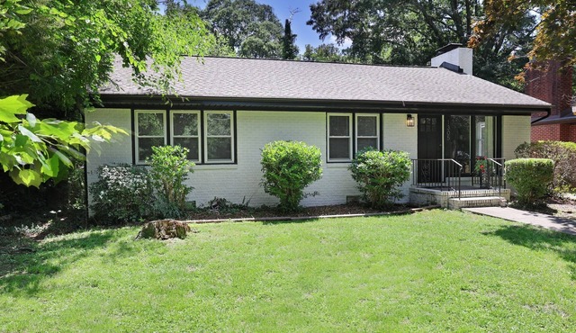 Cozy Bull City Home*1.5 mi to Duke* Dog friendly
