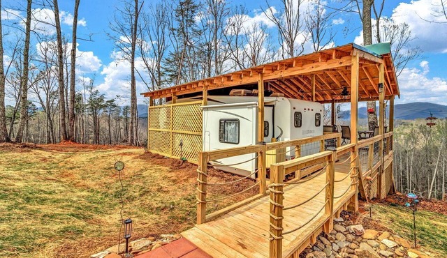 Cozy Mountain Camper Retreat with Private View Deck & Fire Pit in Old Fort, North Carolina