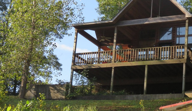 Cozy River Front Cabin on the Little Red River