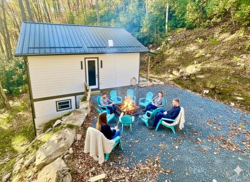 Creekside Guest House Mountains And Relax to the soothing sound of the creek