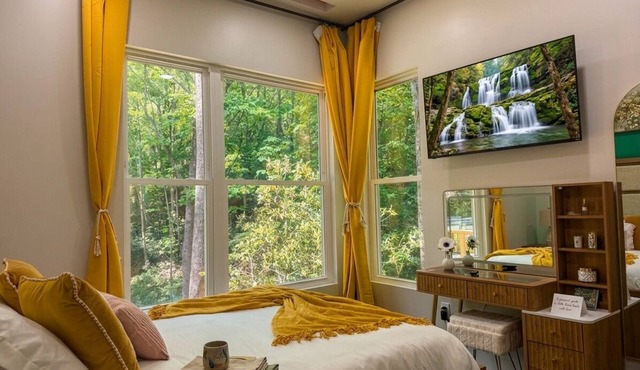 Creekside Mountain Family Retreat