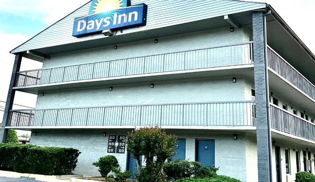 Days Inn by Wyndham Charlotte Northlake