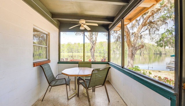 Dock & Fire Pit: Scenic Studio on Suwannee River!