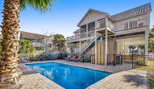 Dog-Friendly House 1 Block From Beach w/Private Pool, Patio, Private W/D, & WiFi