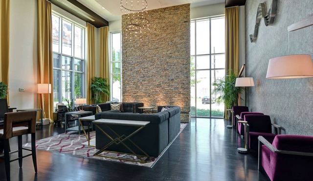 DoubleTree by Hilton Hotel Baton Rouge