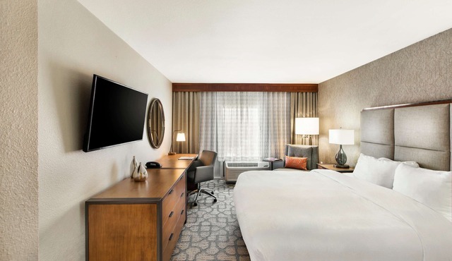 DoubleTree by Hilton San Antonio Northwest