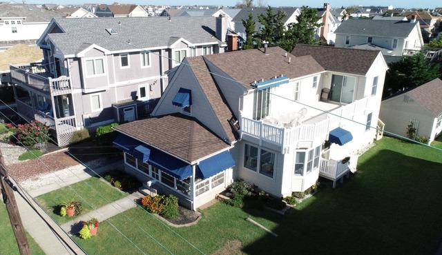 Duplex, 2 blocks from beach, Internet, Central A/C, Deck, Off Street Parking and more!