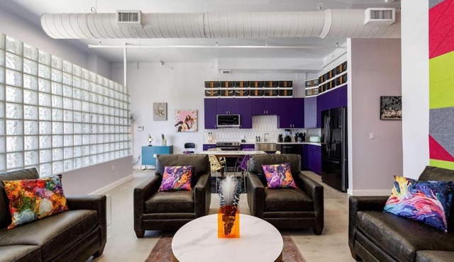 East Austin Oasis - Close to everything; leaves out nothing
