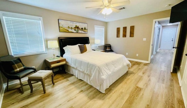 Eastgate 16B spacious comfortable in Hammond
