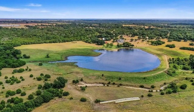[Eclipse Amenities Included]142 Acre Ranch Glamping Tent 4