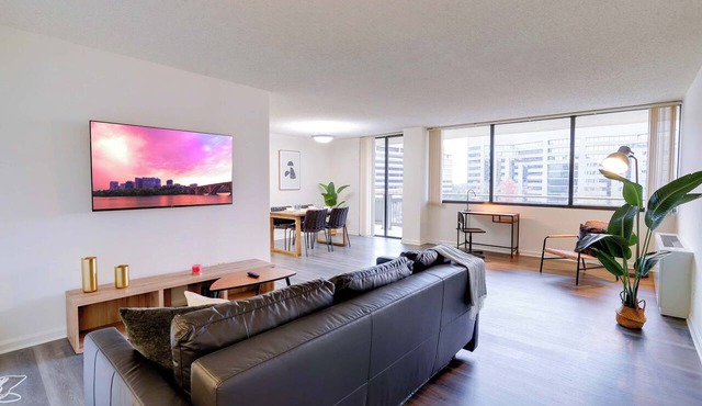 Elegant & Comfy Apt For Travelers