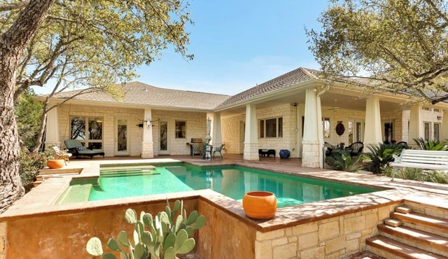 Escalon Ranch - A 49-Acre Hill Country Estate near Lake Travis