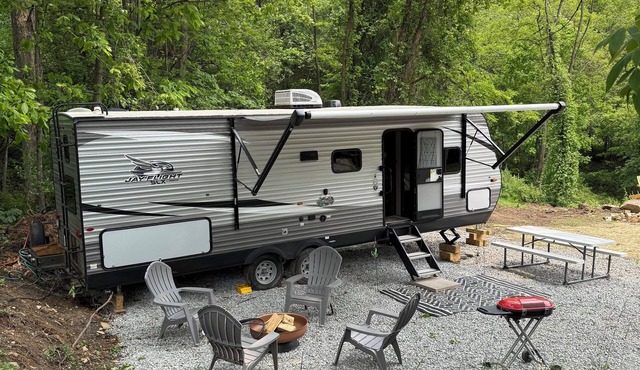 Escape the everyday stress and find comfort nestled in the laurel highlands!