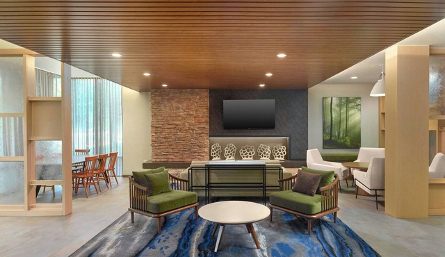 Fairfield Inn & Suites By Marriott Alpharetta Avalon Area