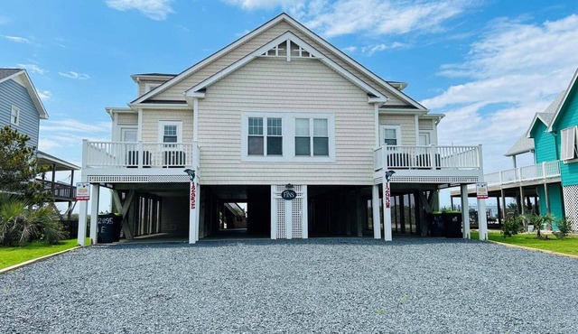 FINS to the Left - Duplex East Side