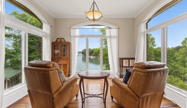 Flip Flop Therapy by AvantStay | Lakefront Home w/Game Room & Dock Access