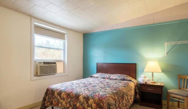 Full Bed|Smoking|Mobile AL
