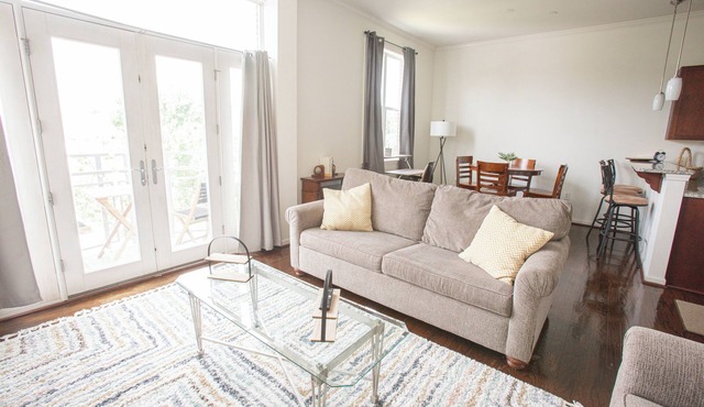 Fully furnished 1 br condo at SOA 5 mins from Salem College and DTWS