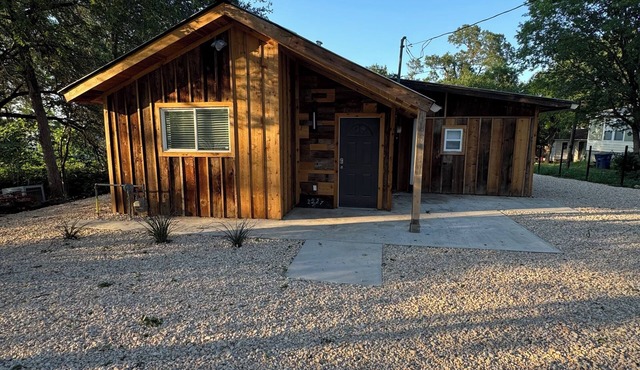Fully Renovated 4-Bedroom, 3-Bath Home in the Heart of Austin's Attractions