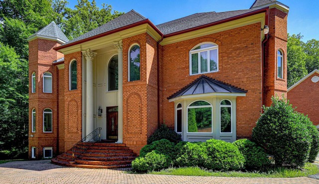 Gateway to DC & More! Quiet & Stylish Retreat