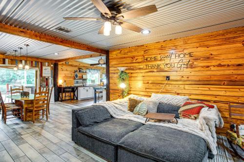 Glamping Cabin on Private Pond w/Deck