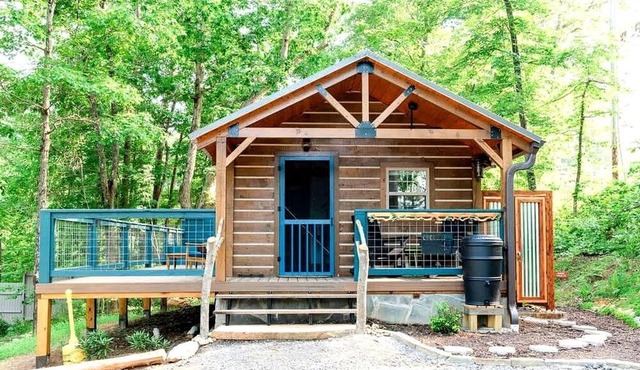 Glorious Glamping Space for Group or Family Gatherings in Tennessee's Beautiful Countryside