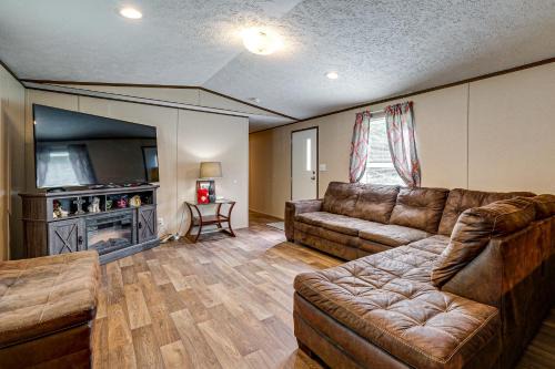 Golf, Beaches & More! Pet-Friendly Home in Leland
