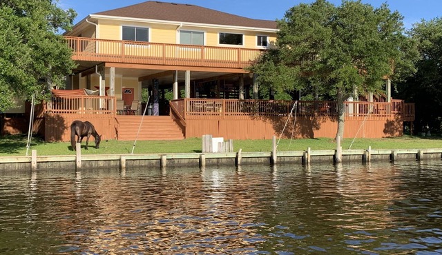 GOOD TIMES! Waterfront house - open floor plan!
