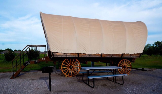 Gorgeous Nature Getaways in this Wonderful Covered Wagon Rental for 4 in Moore, Oklahoma